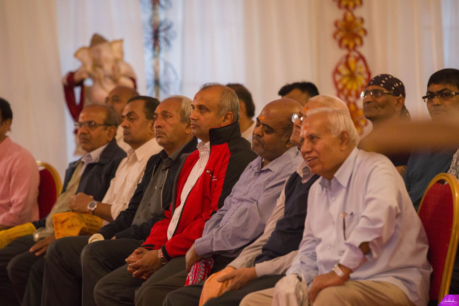 ©1987-2017 SKS Swaminarayan Temple East London
